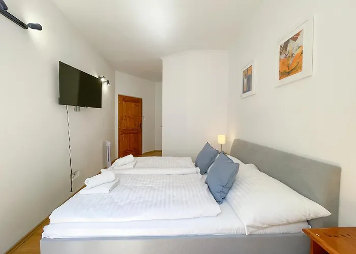 Guest house Penzion Portus Bratislava